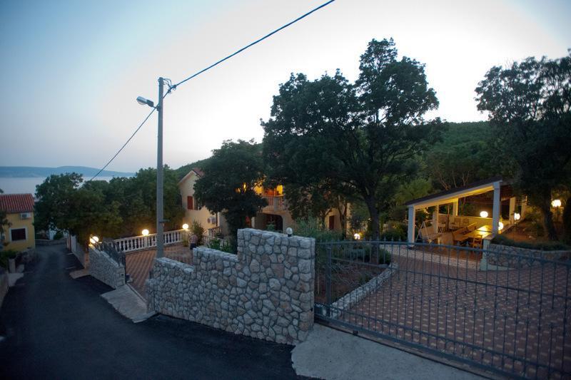 Apartments Marinko Povile Chambre photo
